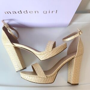 𝅺MADDEN GIRL Raffia Chunky 5" High Heels Size 9.5M NEW